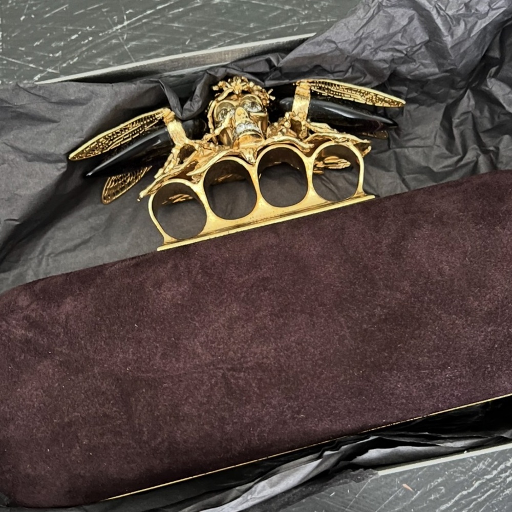 Alexander McQueen Dragonfly Skull Knuckle Clutch - Picture 4 of 11